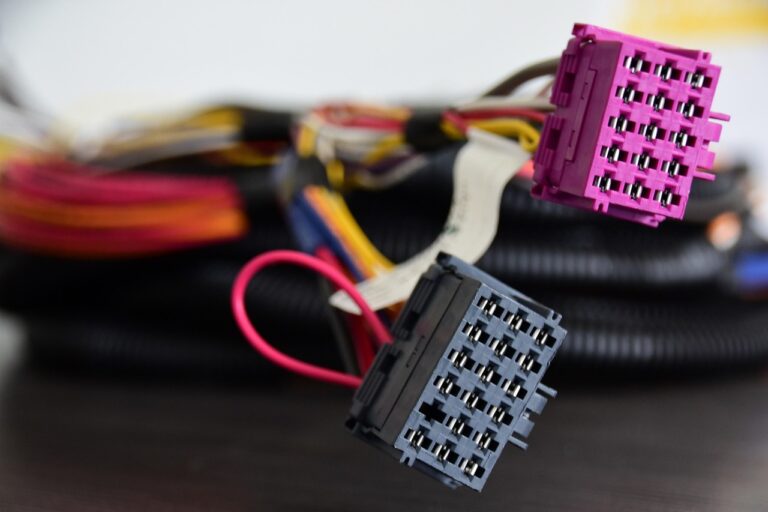 bus harness 7116423 1280.jpg
